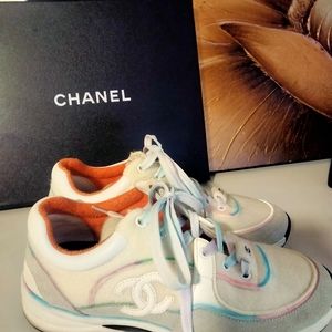 Chanel low top